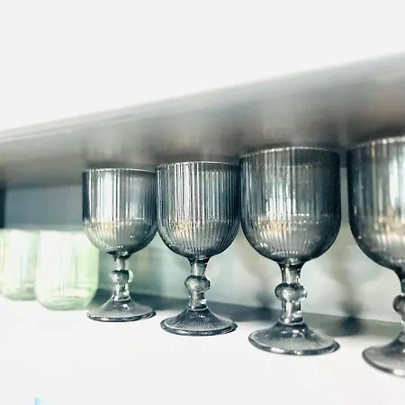 Heart Of City, Steps To Апартаменты Бургас