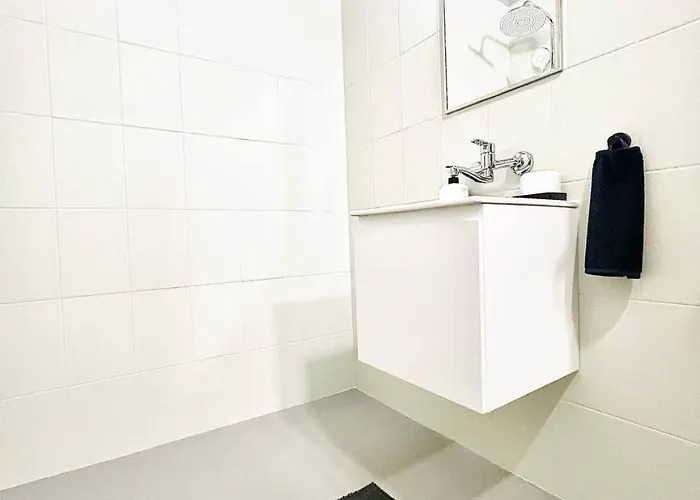 Heart Of City, Steps To Apartamento *